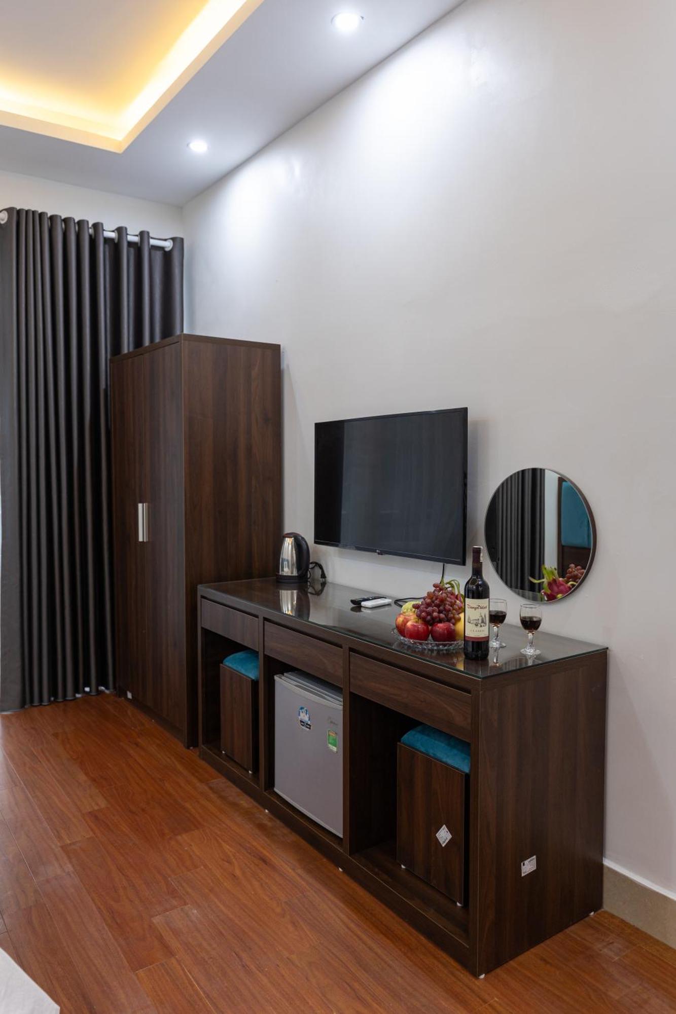 Hoang Gia Hotel Dong Anh Buitenkant foto