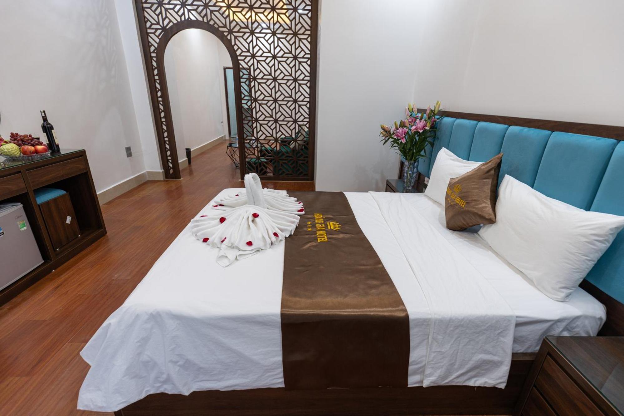 Hoang Gia Hotel Dong Anh Buitenkant foto